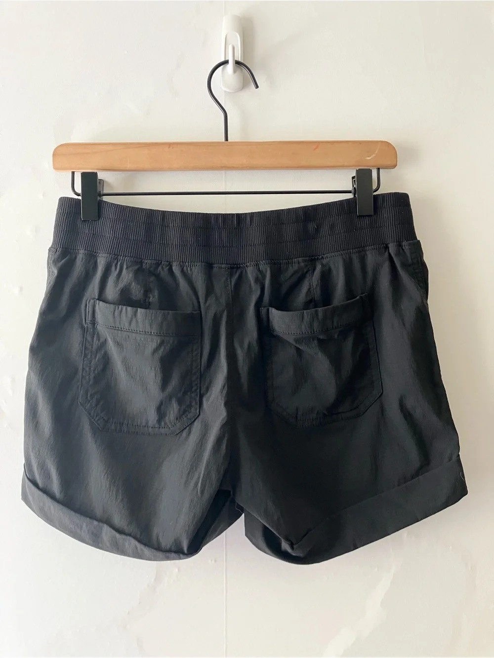 ATHLETA Trekkie Mid Rise Shorts**